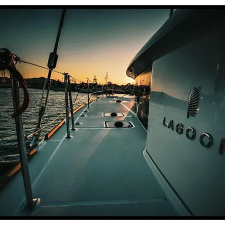 Πλωτό κατάλυμα Blue Dreams Sails *