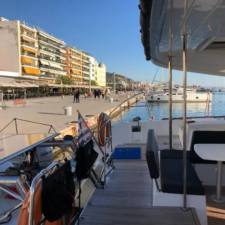 Blue Dreams Sails Πλωτό κατάλυμα Βόλος